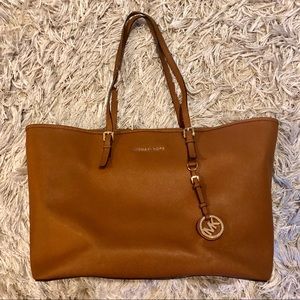 Michael Michael Kors Jet Set Tote
